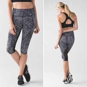 Lululemon Outrun 17" Crop Leggings in Splatter White Black / Black